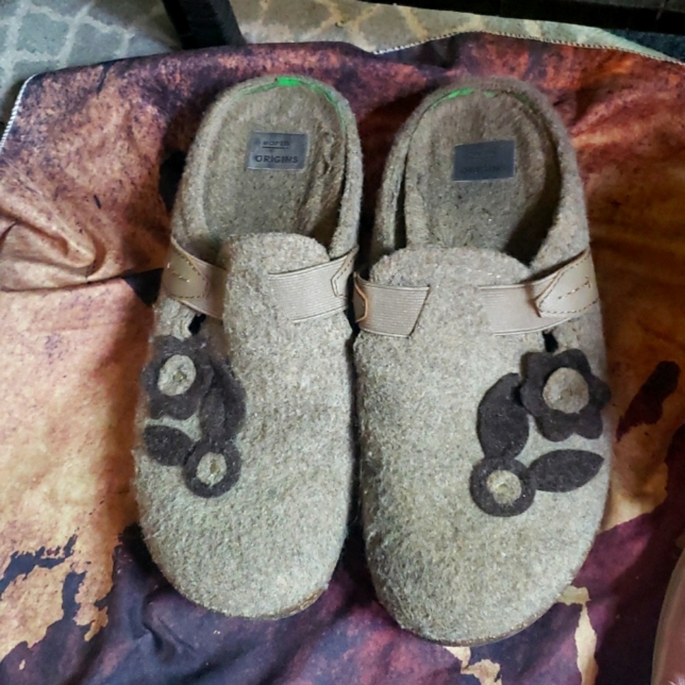 Earth Origins Slip On Shoes